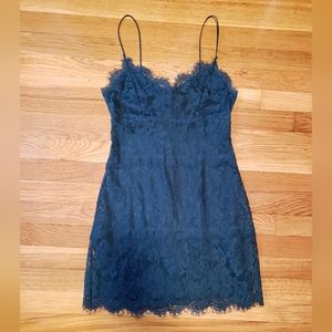 TopShop Size 6 Dark Green Lace Mini Dress